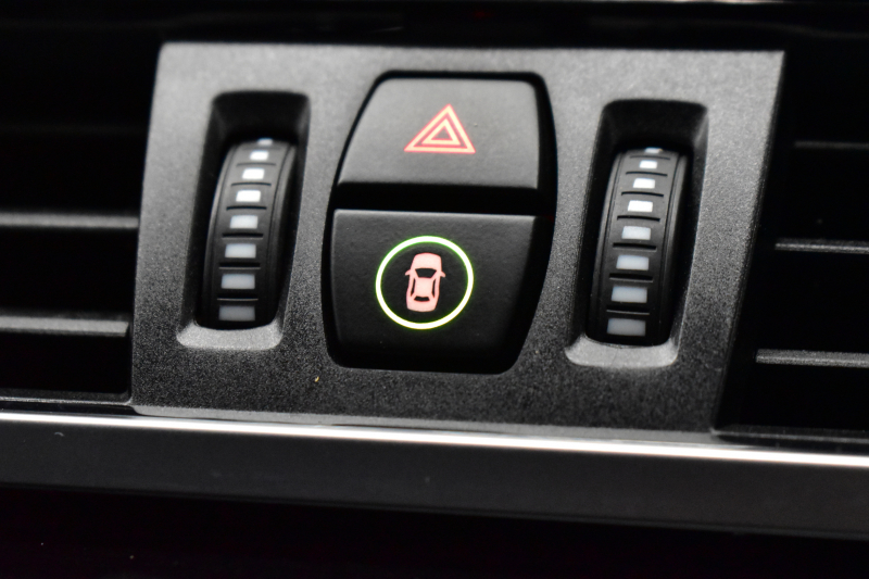 BMW X1 Xdrive18d Xﾗｲﾝ LCI後期 ﾌｪｲｽﾘﾌﾄ後ﾓﾃﾞﾙ 4WD ｱﾄﾞﾊﾞﾝｽﾄﾞｱｸﾃｨﾌﾞｾｰﾌﾃｨ&ﾊｲﾗｲﾝ&ｺﾝﾌｫｰﾄP 追従ACC HUD ﾋｰﾀｰ付電動黒革 LEDﾍｯﾄﾞﾗｲﾄ 18AW 車線逸脱&歩行者警告 衝突軽減B ﾀｯﾁﾊﾟﾈﾙHDDﾅﾋﾞ Bｶﾒﾗ Pｱｼｽﾄ 電動Rｹﾞｰﾄ ｽﾏｰﾄｷｰ  2年保証