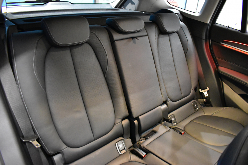 BMW X1 Xdrive18d Xﾗｲﾝ LCI後期 ﾌｪｲｽﾘﾌﾄ後ﾓﾃﾞﾙ 4WD ｱﾄﾞﾊﾞﾝｽﾄﾞｱｸﾃｨﾌﾞｾｰﾌﾃｨ&ﾊｲﾗｲﾝ&ｺﾝﾌｫｰﾄP 追従ACC HUD ﾋｰﾀｰ付電動黒革 LEDﾍｯﾄﾞﾗｲﾄ 18AW 車線逸脱&歩行者警告 衝突軽減B ﾀｯﾁﾊﾟﾈﾙHDDﾅﾋﾞ Bｶﾒﾗ Pｱｼｽﾄ 電動Rｹﾞｰﾄ ｽﾏｰﾄｷｰ  2年保証