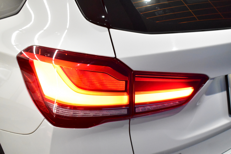 BMW X1 Xdrive18d Xﾗｲﾝ LCI後期 ﾌｪｲｽﾘﾌﾄ後ﾓﾃﾞﾙ 4WD ｱﾄﾞﾊﾞﾝｽﾄﾞｱｸﾃｨﾌﾞｾｰﾌﾃｨ&ﾊｲﾗｲﾝ&ｺﾝﾌｫｰﾄP 追従ACC HUD ﾋｰﾀｰ付電動黒革 LEDﾍｯﾄﾞﾗｲﾄ 18AW 車線逸脱&歩行者警告 衝突軽減B ﾀｯﾁﾊﾟﾈﾙHDDﾅﾋﾞ Bｶﾒﾗ Pｱｼｽﾄ 電動Rｹﾞｰﾄ ｽﾏｰﾄｷｰ  2年保証