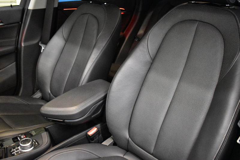 BMW X1 Xdrive18d Xﾗｲﾝ LCI後期 ﾌｪｲｽﾘﾌﾄ後ﾓﾃﾞﾙ 4WD ｱﾄﾞﾊﾞﾝｽﾄﾞｱｸﾃｨﾌﾞｾｰﾌﾃｨ&ﾊｲﾗｲﾝ&ｺﾝﾌｫｰﾄP 追従ACC HUD ﾋｰﾀｰ付電動黒革 LEDﾍｯﾄﾞﾗｲﾄ 18AW 車線逸脱&歩行者警告 衝突軽減B ﾀｯﾁﾊﾟﾈﾙHDDﾅﾋﾞ Bｶﾒﾗ Pｱｼｽﾄ 電動Rｹﾞｰﾄ ｽﾏｰﾄｷｰ  2年保証