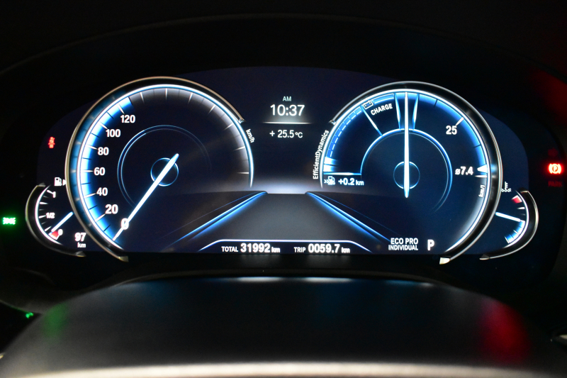 BMW 5シリーズ 523iﾂｰﾘﾝｸﾞ Mｽﾎﾟｰﾂ ｲﾉﾍﾞｰｼｮﾝ&ﾊｲﾗｲﾝP 液晶ﾒｰﾀｰ LEDﾍｯﾄﾞﾗｲﾄ 全席ﾋｰﾀｰ付黒革 追従ACC HUD ｼﾞｪｽﾁｬｰｺﾝﾄﾛｰﾙ対応ﾀｯﾁﾊﾟﾈﾙHDDﾅﾋﾞ 全周囲ｶﾒﾗ3Dﾋﾞｭｰ Pｱｼｽﾄ ﾜｲﾔﾚｽ充電 車線変更&逸脱&歩行者警告 19AW ﾃﾞｨｽﾌﾟﾚｲｷｰ 2年保証