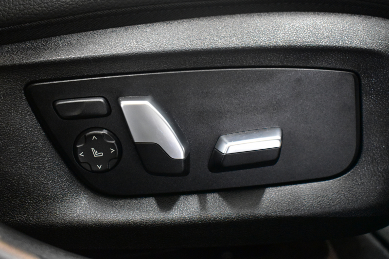 BMW 5シリーズ 523iﾂｰﾘﾝｸﾞ Mｽﾎﾟｰﾂ ｲﾉﾍﾞｰｼｮﾝ&ﾊｲﾗｲﾝP 液晶ﾒｰﾀｰ LEDﾍｯﾄﾞﾗｲﾄ 全席ﾋｰﾀｰ付黒革 追従ACC HUD ｼﾞｪｽﾁｬｰｺﾝﾄﾛｰﾙ対応ﾀｯﾁﾊﾟﾈﾙHDDﾅﾋﾞ 全周囲ｶﾒﾗ3Dﾋﾞｭｰ Pｱｼｽﾄ ﾜｲﾔﾚｽ充電 車線変更&逸脱&歩行者警告 19AW ﾃﾞｨｽﾌﾟﾚｲｷｰ 2年保証