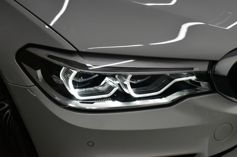 BMW 5シリーズ 523iﾂｰﾘﾝｸﾞ Mｽﾎﾟｰﾂ ｲﾉﾍﾞｰｼｮﾝ&ﾊｲﾗｲﾝP 液晶ﾒｰﾀｰ LEDﾍｯﾄﾞﾗｲﾄ 全席ﾋｰﾀｰ付黒革 追従ACC HUD ｼﾞｪｽﾁｬｰｺﾝﾄﾛｰﾙ対応ﾀｯﾁﾊﾟﾈﾙHDDﾅﾋﾞ 全周囲ｶﾒﾗ3Dﾋﾞｭｰ Pｱｼｽﾄ ﾜｲﾔﾚｽ充電 車線変更&逸脱&歩行者警告 19AW ﾃﾞｨｽﾌﾟﾚｲｷｰ 2年保証