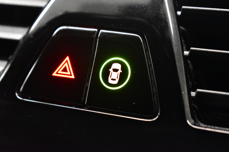 BMW 5シリーズ 523iﾂｰﾘﾝｸﾞ Mｽﾎﾟｰﾂ ｲﾉﾍﾞｰｼｮﾝ&ﾊｲﾗｲﾝP 液晶ﾒｰﾀｰ LEDﾍｯﾄﾞﾗｲﾄ 全席ﾋｰﾀｰ付黒革 追従ACC HUD ｼﾞｪｽﾁｬｰｺﾝﾄﾛｰﾙ対応ﾀｯﾁﾊﾟﾈﾙHDDﾅﾋﾞ 全周囲ｶﾒﾗ3Dﾋﾞｭｰ Pｱｼｽﾄ ﾜｲﾔﾚｽ充電 車線変更&逸脱&歩行者警告 19AW ﾃﾞｨｽﾌﾟﾚｲｷｰ 2年保証