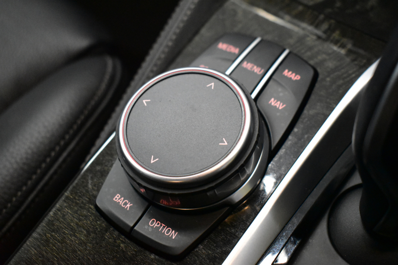 BMW 5シリーズ 523iﾂｰﾘﾝｸﾞ Mｽﾎﾟｰﾂ ｲﾉﾍﾞｰｼｮﾝ&ﾊｲﾗｲﾝP 液晶ﾒｰﾀｰ LEDﾍｯﾄﾞﾗｲﾄ 全席ﾋｰﾀｰ付黒革 追従ACC HUD ｼﾞｪｽﾁｬｰｺﾝﾄﾛｰﾙ対応ﾀｯﾁﾊﾟﾈﾙHDDﾅﾋﾞ 全周囲ｶﾒﾗ3Dﾋﾞｭｰ Pｱｼｽﾄ ﾜｲﾔﾚｽ充電 車線変更&逸脱&歩行者警告 19AW ﾃﾞｨｽﾌﾟﾚｲｷｰ 2年保証