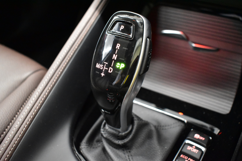 BMW X1 Xdrive18d Xﾗｲﾝ LCI後期 ﾌｪｲｽﾘﾌﾄ後ﾓﾃﾞﾙ 4WD ｾﾚｸﾄ&ｱﾄﾞﾊﾞﾝｽﾄﾞｱｸﾃｨﾌﾞｾｰﾌﾃｨ&ﾊｲﾗｲﾝ&ｺﾝﾌｫｰﾄP ﾊﾟﾉﾗﾏｻﾝR 追従ACC ﾋｰﾀｰ付電動ﾓｶﾚｻﾞｰ LEDﾍｯﾄﾞﾗｲﾄ 18AW 車線逸脱&歩行者警告 ﾀｯﾁﾊﾟﾈﾙHDDﾅﾋﾞBｶﾒﾗPｱｼｽﾄ 電動Rｹﾞｰﾄ ｽﾏｰﾄｷｰ 2年保証