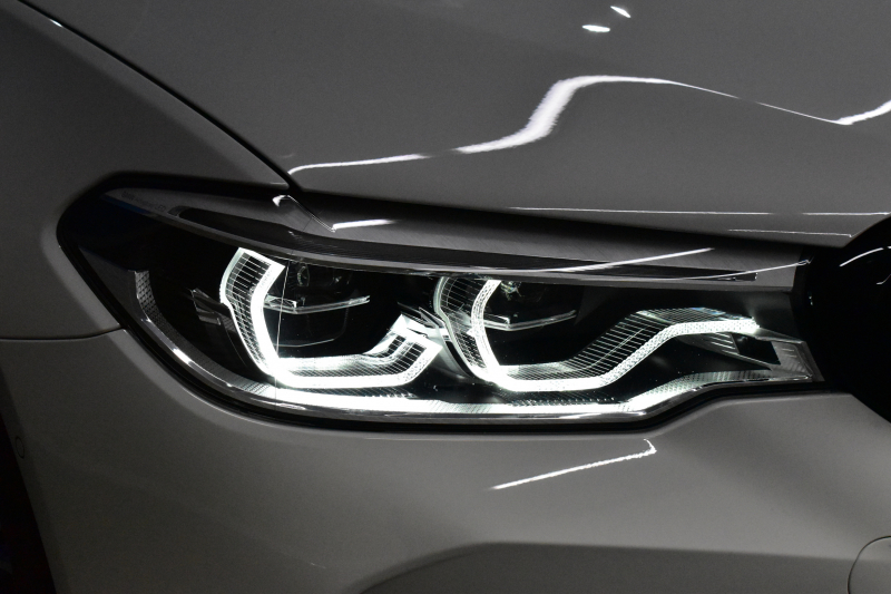 BMW Mシリーズ M5 V8ﾂｲﾝﾀｰﾎﾞ600馬力 MxDrive（4WD/2WD切替可）ｺﾝﾌｫｰﾄP  全席ﾋｰﾀｰ&前席ﾍﾞﾝﾁﾚｰｼｮﾝ&ﾏｯｻｰｼﾞ付ﾌﾞﾗｯｸﾚｻﾞｰ ｽﾃｱﾘﾝｸﾞﾋｰﾀｰ ｱﾝﾋﾞｴﾝﾄｴｱP  追従ACC LCW LEDﾍｯﾄﾞﾗｲﾄ HUD ﾀﾞｰｸｶｰﾎﾞﾝｱﾙﾐｲﾝﾃﾘｱ 液晶ﾒｰﾀｰ 3Dﾋﾞｭｰ 20AW 2年保証