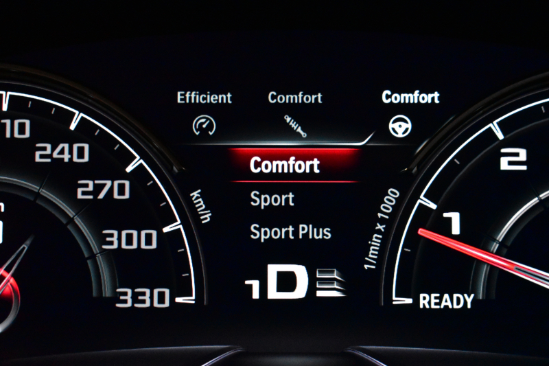 BMW Mシリーズ M5 V8ﾂｲﾝﾀｰﾎﾞ600馬力 MxDrive（4WD/2WD切替可）ｺﾝﾌｫｰﾄP  全席ﾋｰﾀｰ&前席ﾍﾞﾝﾁﾚｰｼｮﾝ&ﾏｯｻｰｼﾞ付ﾌﾞﾗｯｸﾚｻﾞｰ ｽﾃｱﾘﾝｸﾞﾋｰﾀｰ ｱﾝﾋﾞｴﾝﾄｴｱP  追従ACC LCW LEDﾍｯﾄﾞﾗｲﾄ HUD ﾀﾞｰｸｶｰﾎﾞﾝｱﾙﾐｲﾝﾃﾘｱ 液晶ﾒｰﾀｰ 3Dﾋﾞｭｰ 20AW 2年保証