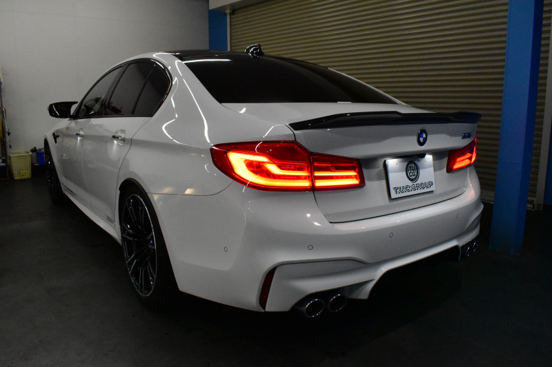 BMW Mシリーズ M5 V8ﾂｲﾝﾀｰﾎﾞ600馬力 MxDrive（4WD/2WD切替可）ｺﾝﾌｫｰﾄP  全席ﾋｰﾀｰ&前席ﾍﾞﾝﾁﾚｰｼｮﾝ&ﾏｯｻｰｼﾞ付ﾌﾞﾗｯｸﾚｻﾞｰ ｽﾃｱﾘﾝｸﾞﾋｰﾀｰ ｱﾝﾋﾞｴﾝﾄｴｱP  追従ACC LCW LEDﾍｯﾄﾞﾗｲﾄ HUD ﾀﾞｰｸｶｰﾎﾞﾝｱﾙﾐｲﾝﾃﾘｱ 液晶ﾒｰﾀｰ 3Dﾋﾞｭｰ 20AW 2年保証