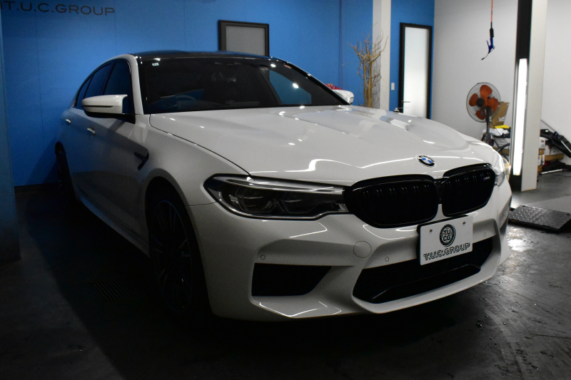 BMW Mシリーズ M5 V8ﾂｲﾝﾀｰﾎﾞ600馬力 MxDrive（4WD/2WD切替可）ｺﾝﾌｫｰﾄP  全席ﾋｰﾀｰ&前席ﾍﾞﾝﾁﾚｰｼｮﾝ&ﾏｯｻｰｼﾞ付ﾌﾞﾗｯｸﾚｻﾞｰ ｽﾃｱﾘﾝｸﾞﾋｰﾀｰ ｱﾝﾋﾞｴﾝﾄｴｱP  追従ACC LCW LEDﾍｯﾄﾞﾗｲﾄ HUD ﾀﾞｰｸｶｰﾎﾞﾝｱﾙﾐｲﾝﾃﾘｱ 液晶ﾒｰﾀｰ 3Dﾋﾞｭｰ 20AW 2年保証