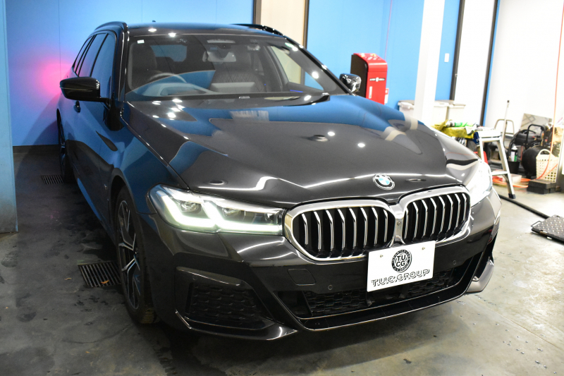 BMW 5シリーズ 523d Xﾄﾞﾗｲﾌﾞ ﾂｰﾘﾝｸﾞ Mｽﾎﾟｰﾂ LCI後期 ｴｸｽｸﾙｰｼﾌﾞﾅｯﾊﾟﾚｻﾞｰP 全席ﾋｰﾀｰ付ｴｸｽｸﾙｰｼﾌﾞﾅｯﾊﾟﾓｶﾚｻﾞｰ 新ﾃﾞｻﾞｲﾝLEDﾍｯﾄﾞﾗｲﾄ ACC HUD 19AW 可変ｻｽﾍﾟﾝｼｮﾝ ﾗｲﾌﾞｺｸﾋﾟｯﾄ ﾀｯﾁﾊﾟﾈﾙﾅﾋﾞTV3Dﾋﾞｭｰ 電動Rｹﾞｰﾄ ｽﾏｰﾄｷｰ 2年保証