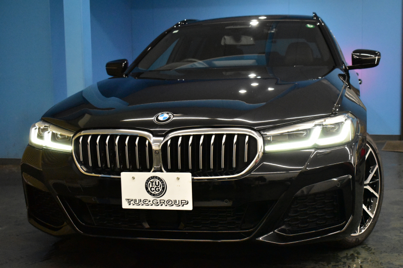 BMW 5シリーズ 523d Xﾄﾞﾗｲﾌﾞ ﾂｰﾘﾝｸﾞ Mｽﾎﾟｰﾂ LCI後期 ｴｸｽｸﾙｰｼﾌﾞﾅｯﾊﾟﾚｻﾞｰP 全席ﾋｰﾀｰ付ｴｸｽｸﾙｰｼﾌﾞﾅｯﾊﾟﾓｶﾚｻﾞｰ 新ﾃﾞｻﾞｲﾝLEDﾍｯﾄﾞﾗｲﾄ ACC HUD 19AW 可変ｻｽﾍﾟﾝｼｮﾝ ﾗｲﾌﾞｺｸﾋﾟｯﾄ ﾀｯﾁﾊﾟﾈﾙﾅﾋﾞTV3Dﾋﾞｭｰ 電動Rｹﾞｰﾄ ｽﾏｰﾄｷｰ 2年保証