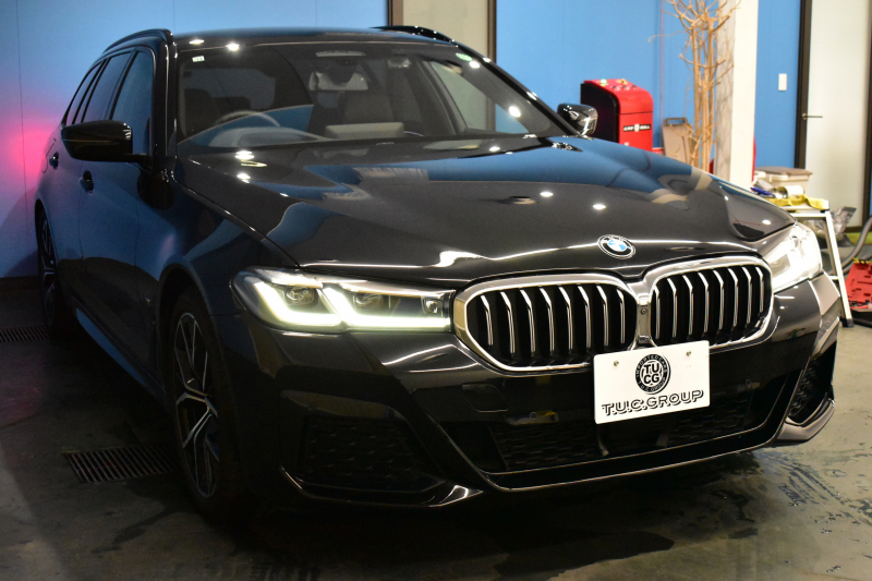 BMW 5シリーズ 523d Xﾄﾞﾗｲﾌﾞ ﾂｰﾘﾝｸﾞ Mｽﾎﾟｰﾂ LCI後期 ｴｸｽｸﾙｰｼﾌﾞﾅｯﾊﾟﾚｻﾞｰP 全席ﾋｰﾀｰ付ｴｸｽｸﾙｰｼﾌﾞﾅｯﾊﾟﾓｶﾚｻﾞｰ 新ﾃﾞｻﾞｲﾝLEDﾍｯﾄﾞﾗｲﾄ ACC HUD 19AW 可変ｻｽﾍﾟﾝｼｮﾝ ﾗｲﾌﾞｺｸﾋﾟｯﾄ ﾀｯﾁﾊﾟﾈﾙﾅﾋﾞTV3Dﾋﾞｭｰ 電動Rｹﾞｰﾄ ｽﾏｰﾄｷｰ 2年保証