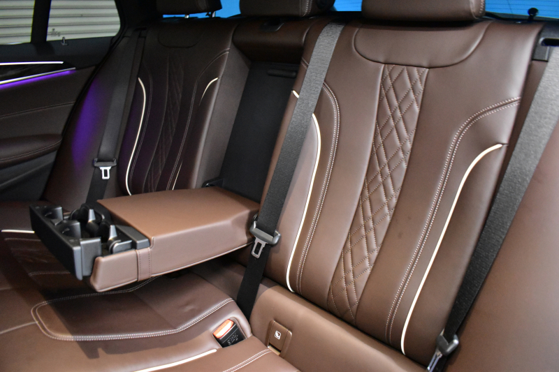 BMW 5シリーズ 523d Xﾄﾞﾗｲﾌﾞ ﾂｰﾘﾝｸﾞ Mｽﾎﾟｰﾂ LCI後期 ｴｸｽｸﾙｰｼﾌﾞﾅｯﾊﾟﾚｻﾞｰP 全席ﾋｰﾀｰ付ｴｸｽｸﾙｰｼﾌﾞﾅｯﾊﾟﾓｶﾚｻﾞｰ 新ﾃﾞｻﾞｲﾝLEDﾍｯﾄﾞﾗｲﾄ ACC HUD 19AW 可変ｻｽﾍﾟﾝｼｮﾝ ﾗｲﾌﾞｺｸﾋﾟｯﾄ ﾀｯﾁﾊﾟﾈﾙﾅﾋﾞTV3Dﾋﾞｭｰ 電動Rｹﾞｰﾄ ｽﾏｰﾄｷｰ 2年保証