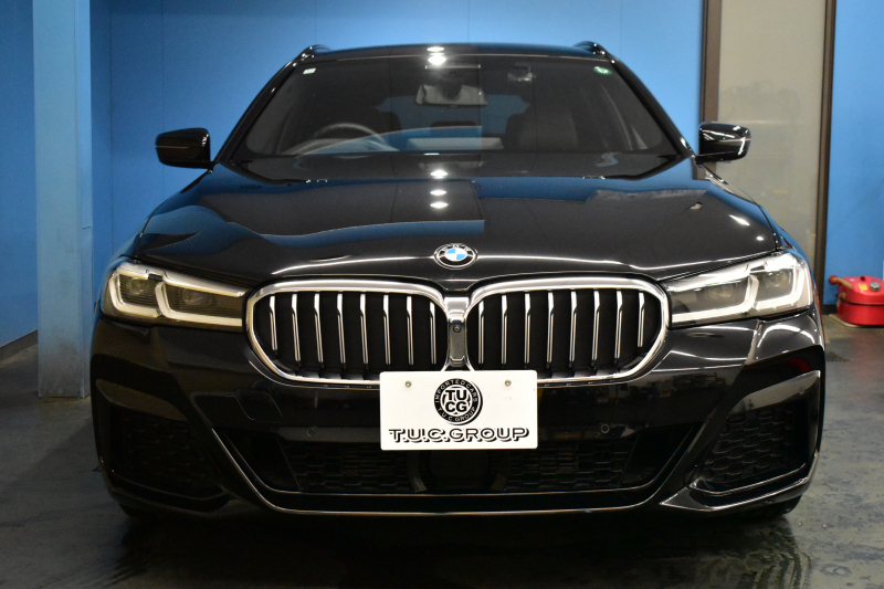 BMW 5シリーズ 523d Xﾄﾞﾗｲﾌﾞ ﾂｰﾘﾝｸﾞ Mｽﾎﾟｰﾂ LCI後期 ｴｸｽｸﾙｰｼﾌﾞﾅｯﾊﾟﾚｻﾞｰP 全席ﾋｰﾀｰ付ｴｸｽｸﾙｰｼﾌﾞﾅｯﾊﾟﾓｶﾚｻﾞｰ 新ﾃﾞｻﾞｲﾝLEDﾍｯﾄﾞﾗｲﾄ ACC HUD 19AW 可変ｻｽﾍﾟﾝｼｮﾝ ﾗｲﾌﾞｺｸﾋﾟｯﾄ ﾀｯﾁﾊﾟﾈﾙﾅﾋﾞTV3Dﾋﾞｭｰ 電動Rｹﾞｰﾄ ｽﾏｰﾄｷｰ 2年保証