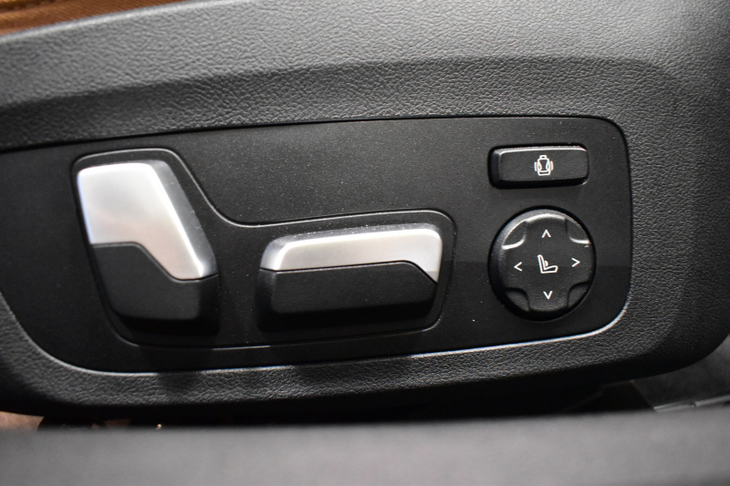 BMW 4シリーズ M440i xDriveｶﾌﾞﾘｵﾚ ｺﾝﾌｫｰﾄP ﾋｰﾀｰ付茶革 全周囲ｶﾒﾗ ﾋﾟｱﾉﾌﾞﾗｯｸｲﾝﾃﾘｱﾄﾘﾑ ｴｱｶﾗｰ ﾚｰｻﾞｰLEDﾍｯﾄﾞﾗｲﾄ HUD Mｽﾎﾟｰﾂﾃﾞﾌ&ﾌﾞﾚｰｷ 可変Mｻｽ ﾗｲﾌﾞｺｯｸﾋﾟｯﾄﾀｯﾁﾊﾟﾈﾙﾅﾋﾞ LCW Apple Car Play ﾌﾙｾｸﾞ harman/kardon 19AW 2年保証