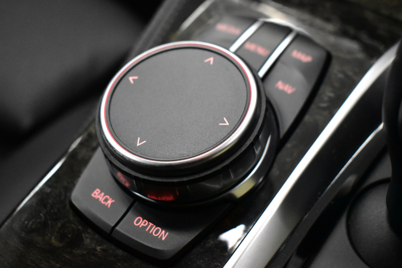 BMW 5シリーズ 523dﾂｰﾘﾝｸﾞ Mｽﾎﾟｰﾂ ｲﾉﾍﾞｰｼｮﾝ&ﾊｲﾗｲﾝP 全席ﾋｰﾀｰ付黒革 LEDﾍｯﾄﾞﾗｲﾄ 追従ACC HUD 車線変更&逸脱警告 衝突軽減B ｼﾞｪｽﾁｬｰCﾀｯﾁﾊﾟﾈﾙ対応iﾄﾞﾗｲﾌﾞHDDﾅﾋﾞ ﾌﾙｾｸﾞ 全周囲ｶﾒﾗ3Dﾋﾞｭｰ  電動Rｹﾞｰﾄ 19AW 液晶ﾒｰﾀｰ ﾜｲﾔﾚｽ充電 2年保証