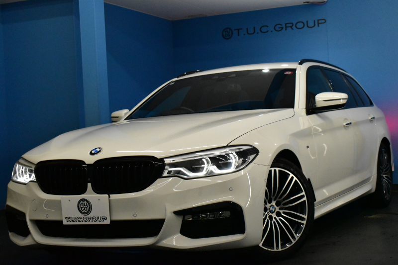 BMW 5シリーズ 523dﾂｰﾘﾝｸﾞ Mｽﾎﾟｰﾂ ｲﾉﾍﾞｰｼｮﾝ&ﾊｲﾗｲﾝP 全席ﾋｰﾀｰ付黒革 LEDﾍｯﾄﾞﾗｲﾄ 追従ACC HUD 車線変更&逸脱警告 衝突軽減B ｼﾞｪｽﾁｬｰCﾀｯﾁﾊﾟﾈﾙ対応iﾄﾞﾗｲﾌﾞHDDﾅﾋﾞ ﾌﾙｾｸﾞ 全周囲ｶﾒﾗ3Dﾋﾞｭｰ  電動Rｹﾞｰﾄ 19AW 液晶ﾒｰﾀｰ ﾜｲﾔﾚｽ充電 2年保証