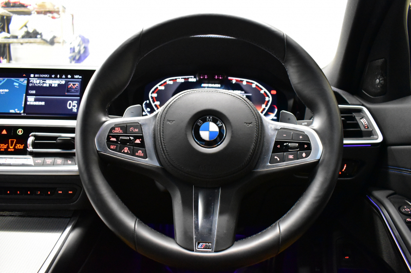 BMW 3シリーズ M340i Xﾄﾞﾗｲﾌﾞ ｲﾉﾍﾞｰｼｮﾝP ﾋｰﾀｰ付黒革 全周囲ｶﾒﾗ ACC HUD ﾚｰｻﾞｰLEDﾗｲﾄ 可変Mｻｽ 19AW Mｽﾎﾟｰﾂﾌﾞﾚｰｷ&ﾃﾞﾌ ｼﾞｪｽﾁｬｰC付ﾀｯﾁﾊﾟﾈﾙﾅﾋﾋﾞ ﾊｰﾏﾝｶｰﾄﾞﾝ 側面衝突&車線変更&逸脱警告 2年保証