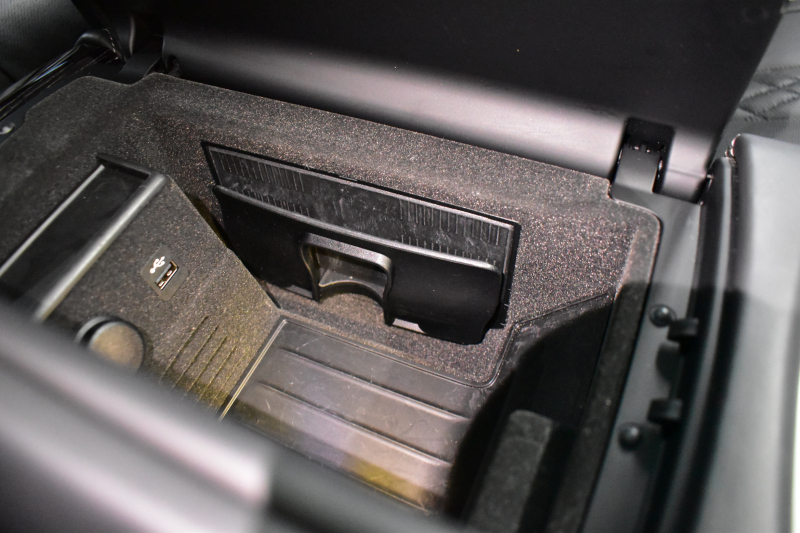 BMW 7シリーズ 740i Mｽﾎﾟｰﾂ ﾘｱｺﾝﾌｫｰﾄP ﾘｱｴﾝﾀｰﾃｲﾒﾝﾄP ｻﾝﾙｰﾌ BMWﾚｰｻﾞｰLED 前席ﾏｯｻｰｼﾞ 全席ﾋｰﾀｰ&ﾍﾞﾝﾁﾚｰｼｮﾝ付黒革 ACC HUD ﾊｰﾏﾝｶｰﾄﾞﾝ ｼﾞｪｽﾁｬｰｺﾝﾄﾛｰﾙ ﾀｯﾁﾊﾟﾈﾙﾅﾋﾞ3Dﾋﾞｭｰ LCW 液晶ﾒｰﾀｰ 20AW ﾃﾞｨｽﾌﾟﾚｲｷｰ ﾘﾓｰﾄP 2年保証