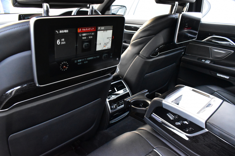 BMW 7シリーズ 740i Mｽﾎﾟｰﾂ ﾘｱｺﾝﾌｫｰﾄP ﾘｱｴﾝﾀｰﾃｲﾒﾝﾄP ｻﾝﾙｰﾌ BMWﾚｰｻﾞｰLED 前席ﾏｯｻｰｼﾞ 全席ﾋｰﾀｰ&ﾍﾞﾝﾁﾚｰｼｮﾝ付黒革 ACC HUD ﾊｰﾏﾝｶｰﾄﾞﾝ ｼﾞｪｽﾁｬｰｺﾝﾄﾛｰﾙ ﾀｯﾁﾊﾟﾈﾙﾅﾋﾞ3Dﾋﾞｭｰ LCW 液晶ﾒｰﾀｰ 20AW ﾃﾞｨｽﾌﾟﾚｲｷｰ ﾘﾓｰﾄP 2年保証