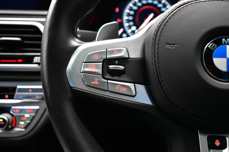 BMW 7シリーズ 740i Mｽﾎﾟｰﾂ ﾘｱｺﾝﾌｫｰﾄP ﾘｱｴﾝﾀｰﾃｲﾒﾝﾄP ｻﾝﾙｰﾌ BMWﾚｰｻﾞｰLED 前席ﾏｯｻｰｼﾞ 全席ﾋｰﾀｰ&ﾍﾞﾝﾁﾚｰｼｮﾝ付黒革 ACC HUD ﾊｰﾏﾝｶｰﾄﾞﾝ ｼﾞｪｽﾁｬｰｺﾝﾄﾛｰﾙ ﾀｯﾁﾊﾟﾈﾙﾅﾋﾞ3Dﾋﾞｭｰ LCW 液晶ﾒｰﾀｰ 20AW ﾃﾞｨｽﾌﾟﾚｲｷｰ ﾘﾓｰﾄP 2年保証