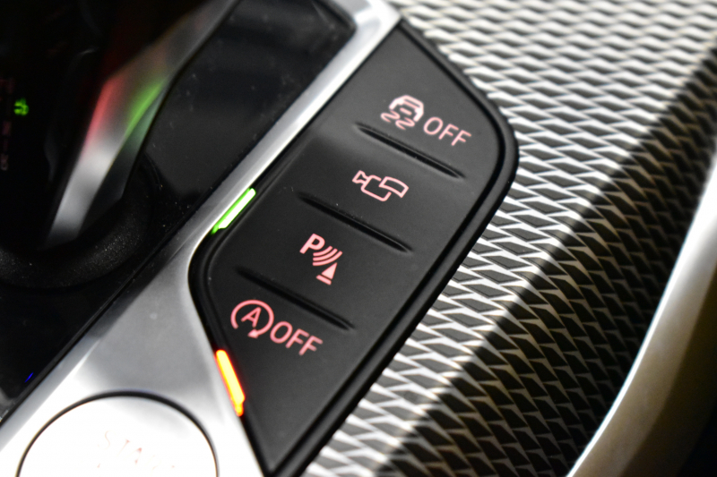 BMW 3シリーズ M340i Xﾄﾞﾗｲﾌﾞ ｲﾉﾍﾞｰｼｮﾝP ﾋｰﾀｰ付黒革 ACC HUD ﾚｰｻﾞｰLEDﾗｲﾄ 可変Mｻｽ 19AW Mｽﾎﾟｰﾂﾌﾞﾚｰｷ&ﾃﾞﾌ ｼﾞｪｽﾁｬｰC付ﾀｯﾁﾊﾟﾈﾙﾅﾋﾞ全周囲ｶﾒﾗ ﾊｰﾏﾝｶｰﾄﾞﾝ 側面衝突&車線変更&逸脱警告 2年保証