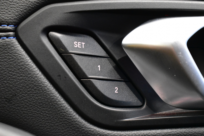 BMW 3シリーズ M340i Xﾄﾞﾗｲﾌﾞ ｲﾉﾍﾞｰｼｮﾝP ﾋｰﾀｰ付黒革 ACC HUD ﾚｰｻﾞｰLEDﾗｲﾄ 可変Mｻｽ 19AW Mｽﾎﾟｰﾂﾌﾞﾚｰｷ&ﾃﾞﾌ ｼﾞｪｽﾁｬｰC付ﾀｯﾁﾊﾟﾈﾙﾅﾋﾞ全周囲ｶﾒﾗ ﾊｰﾏﾝｶｰﾄﾞﾝ 側面衝突&車線変更&逸脱警告 2年保証