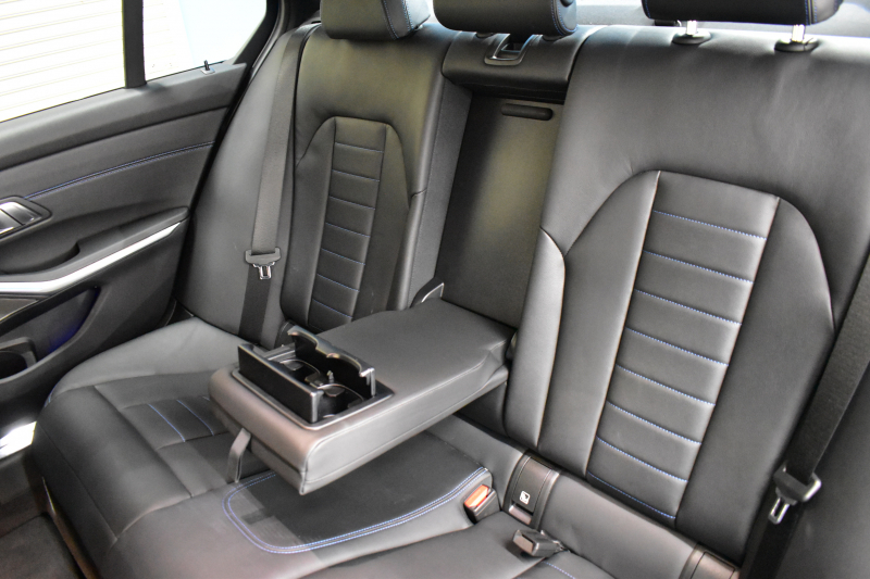 BMW 3シリーズ M340i Xﾄﾞﾗｲﾌﾞ ｲﾉﾍﾞｰｼｮﾝP ﾋｰﾀｰ付黒革 ACC HUD ﾚｰｻﾞｰLEDﾗｲﾄ 可変Mｻｽ 19AW Mｽﾎﾟｰﾂﾌﾞﾚｰｷ&ﾃﾞﾌ ｼﾞｪｽﾁｬｰC付ﾀｯﾁﾊﾟﾈﾙﾅﾋﾞ全周囲ｶﾒﾗ ﾊｰﾏﾝｶｰﾄﾞﾝ 側面衝突&車線変更&逸脱警告 2年保証