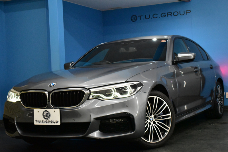 BMW 5シリーズ 540i xDrive Mｽﾎﾟｰﾂ 型式変更後ﾓﾃﾞﾙ(JS30) ﾗｲﾌﾞｺｯｸﾋﾟｯﾄ ｺﾝﾌｫｰﾄP Fﾏｯｻｰｼﾞ&ﾍﾞﾝﾁﾚｰｼｮﾝ 全席ﾋｰﾀｰ付黒革 ｿﾌﾄｸﾛｰｽﾞﾄﾞｱ ACC HUD LEDﾍｯﾄﾞﾗｲﾄ 全周囲ｶﾒﾗ Pｱｼｽﾄ ﾌﾙｾｸﾞ 車線変更&逸脱&歩行者警告 衝突軽減B Mｽﾎﾟｰﾂﾌﾞﾚｰｷ 19AW 可変ｻｽ  2年保証