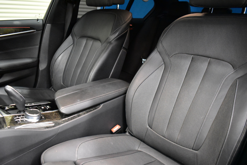 BMW 5シリーズ 540i xDrive Mｽﾎﾟｰﾂ 型式変更後ﾓﾃﾞﾙ(JS30) ﾗｲﾌﾞｺｯｸﾋﾟｯﾄ ｺﾝﾌｫｰﾄP Fﾏｯｻｰｼﾞ&ﾍﾞﾝﾁﾚｰｼｮﾝ 全席ﾋｰﾀｰ付黒革 ｿﾌﾄｸﾛｰｽﾞﾄﾞｱ ACC HUD LEDﾍｯﾄﾞﾗｲﾄ 全周囲ｶﾒﾗ Pｱｼｽﾄ ﾌﾙｾｸﾞ 車線変更&逸脱&歩行者警告 衝突軽減B Mｽﾎﾟｰﾂﾌﾞﾚｰｷ 19AW 可変ｻｽ  2年保証