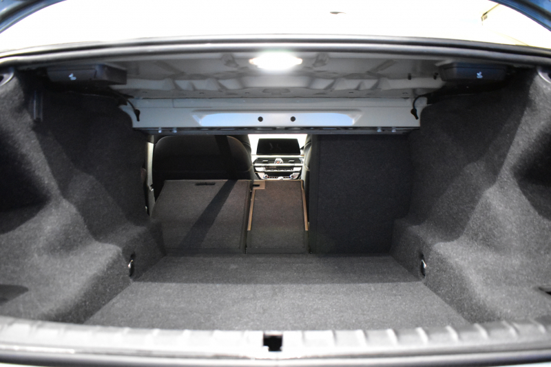 BMW 5シリーズ 540i xDrive Mｽﾎﾟｰﾂ 型式変更後ﾓﾃﾞﾙ(JS30) ﾗｲﾌﾞｺｯｸﾋﾟｯﾄ ｺﾝﾌｫｰﾄP Fﾏｯｻｰｼﾞ&ﾍﾞﾝﾁﾚｰｼｮﾝ 全席ﾋｰﾀｰ付黒革 ｿﾌﾄｸﾛｰｽﾞﾄﾞｱ ACC HUD LEDﾍｯﾄﾞﾗｲﾄ 全周囲ｶﾒﾗ Pｱｼｽﾄ ﾌﾙｾｸﾞ 車線変更&逸脱&歩行者警告 衝突軽減B Mｽﾎﾟｰﾂﾌﾞﾚｰｷ 19AW 可変ｻｽ  2年保証