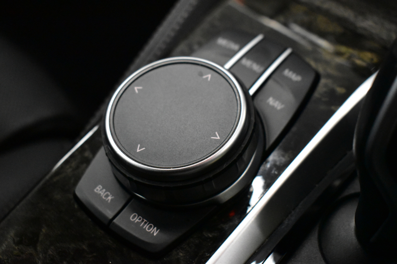 BMW 5シリーズ 540i xDrive Mｽﾎﾟｰﾂ 型式変更後ﾓﾃﾞﾙ(JS30) ﾗｲﾌﾞｺｯｸﾋﾟｯﾄ ｺﾝﾌｫｰﾄP Fﾏｯｻｰｼﾞ&ﾍﾞﾝﾁﾚｰｼｮﾝ 全席ﾋｰﾀｰ付黒革 ｿﾌﾄｸﾛｰｽﾞﾄﾞｱ ACC HUD LEDﾍｯﾄﾞﾗｲﾄ 全周囲ｶﾒﾗ Pｱｼｽﾄ ﾌﾙｾｸﾞ 車線変更&逸脱&歩行者警告 衝突軽減B Mｽﾎﾟｰﾂﾌﾞﾚｰｷ 19AW 可変ｻｽ  2年保証