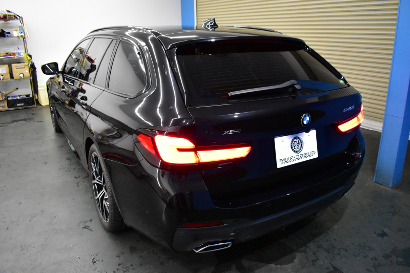 BMW 5シリーズ 540i Xﾄﾞﾗｲﾌﾞﾂｰﾘﾝｸﾞ Mｽﾎﾟｰﾂ LCI後期 4WD 全席ﾋｰﾀ付ｺﾆｬｯｸﾚｻﾞｰ 新ﾃﾞｻﾞｲﾝLEDﾍｯﾄﾞﾗｲﾄ ACC HUD LCW 可変ｻｽﾍﾟﾝｼｮﾝ 19AW Mｽﾎﾟｰﾂﾌﾞﾚｰｷ ﾗｲﾌﾞｺｸﾋﾟｯﾄ ﾌﾙｾｸﾞ全周囲ｶﾒﾗ 電動Rｹﾞｰﾄ ｽﾏｰﾄｷｰ 2年保証