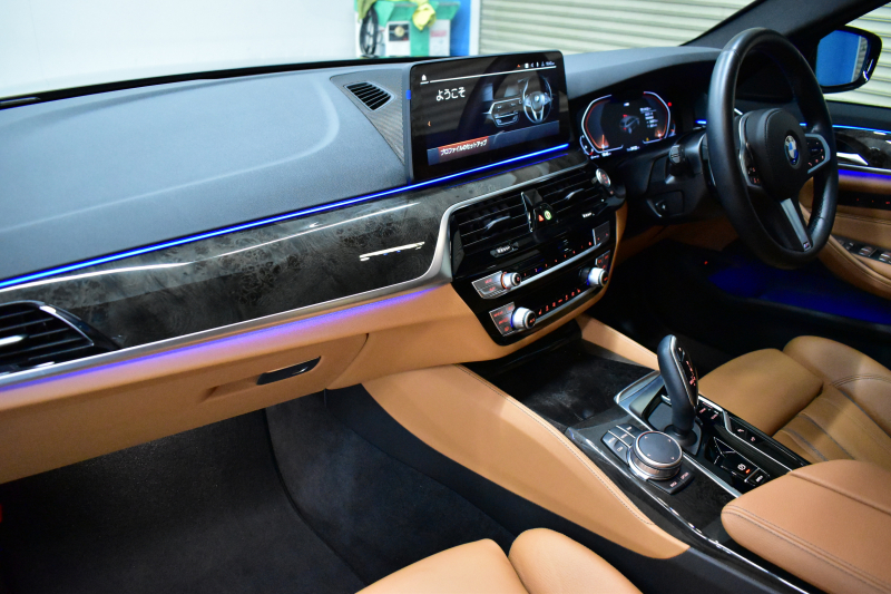 BMW 5シリーズ 540i Xﾄﾞﾗｲﾌﾞﾂｰﾘﾝｸﾞ Mｽﾎﾟｰﾂ LCI後期 4WD 全席ﾋｰﾀ付ｺﾆｬｯｸﾚｻﾞｰ 新ﾃﾞｻﾞｲﾝLEDﾍｯﾄﾞﾗｲﾄ ACC HUD LCW 可変ｻｽﾍﾟﾝｼｮﾝ 19AW Mｽﾎﾟｰﾂﾌﾞﾚｰｷ ﾗｲﾌﾞｺｸﾋﾟｯﾄ ﾌﾙｾｸﾞ全周囲ｶﾒﾗ 電動Rｹﾞｰﾄ ｽﾏｰﾄｷｰ 2年保証
