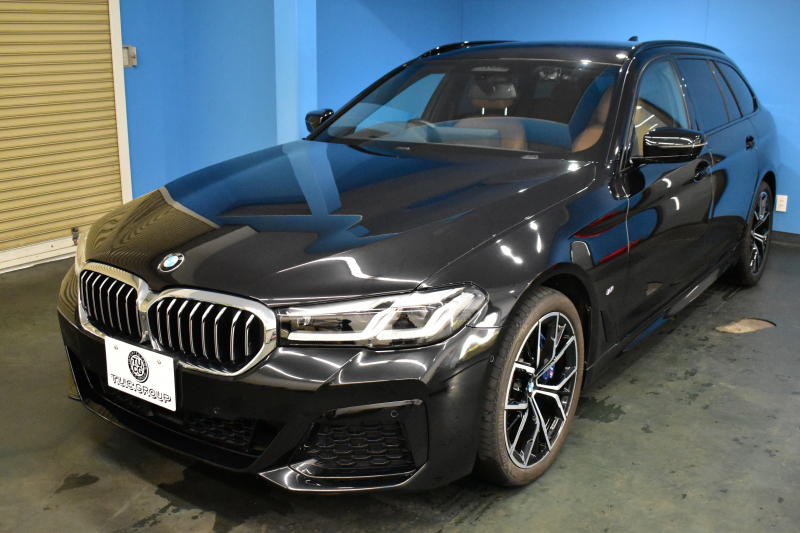 BMW 5シリーズ 540i Xﾄﾞﾗｲﾌﾞﾂｰﾘﾝｸﾞ Mｽﾎﾟｰﾂ LCI後期 4WD 全席ﾋｰﾀ付ｺﾆｬｯｸﾚｻﾞｰ 新ﾃﾞｻﾞｲﾝLEDﾍｯﾄﾞﾗｲﾄ ACC HUD LCW 可変ｻｽﾍﾟﾝｼｮﾝ 19AW Mｽﾎﾟｰﾂﾌﾞﾚｰｷ ﾗｲﾌﾞｺｸﾋﾟｯﾄ ﾌﾙｾｸﾞ全周囲ｶﾒﾗ 電動Rｹﾞｰﾄ ｽﾏｰﾄｷｰ 2年保証