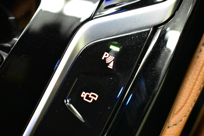 BMW 5シリーズ 540i Xﾄﾞﾗｲﾌﾞﾂｰﾘﾝｸﾞ Mｽﾎﾟｰﾂ LCI後期 4WD 全席ﾋｰﾀ付ｺﾆｬｯｸﾚｻﾞｰ 新ﾃﾞｻﾞｲﾝLEDﾍｯﾄﾞﾗｲﾄ ACC HUD LCW 可変ｻｽﾍﾟﾝｼｮﾝ 19AW Mｽﾎﾟｰﾂﾌﾞﾚｰｷ ﾗｲﾌﾞｺｸﾋﾟｯﾄ ﾌﾙｾｸﾞ全周囲ｶﾒﾗ 電動Rｹﾞｰﾄ ｽﾏｰﾄｷｰ 2年保証