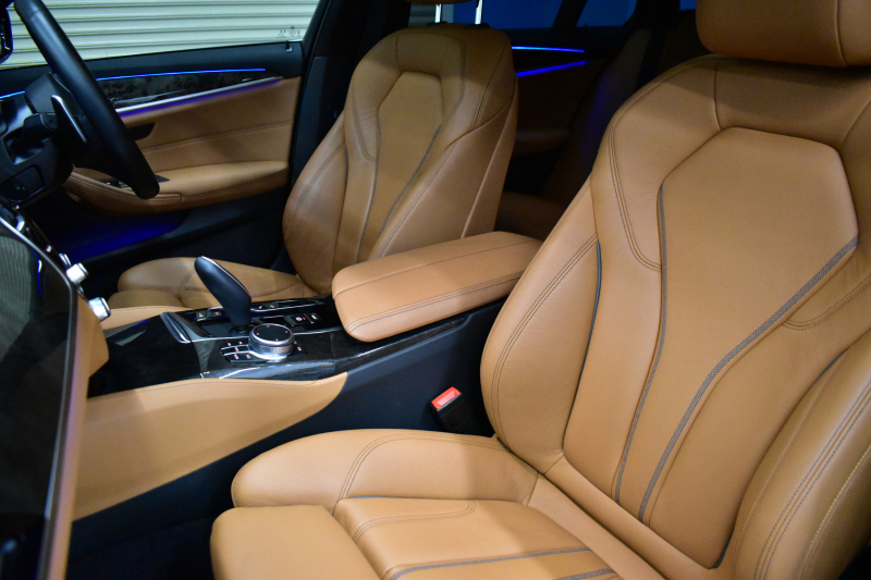 BMW 5シリーズ 540i Xﾄﾞﾗｲﾌﾞﾂｰﾘﾝｸﾞ Mｽﾎﾟｰﾂ LCI後期 4WD 全席ﾋｰﾀ付ｺﾆｬｯｸﾚｻﾞｰ 新ﾃﾞｻﾞｲﾝLEDﾍｯﾄﾞﾗｲﾄ ACC HUD LCW 可変ｻｽﾍﾟﾝｼｮﾝ 19AW Mｽﾎﾟｰﾂﾌﾞﾚｰｷ ﾗｲﾌﾞｺｸﾋﾟｯﾄ ﾌﾙｾｸﾞ全周囲ｶﾒﾗ 電動Rｹﾞｰﾄ ｽﾏｰﾄｷｰ 2年保証