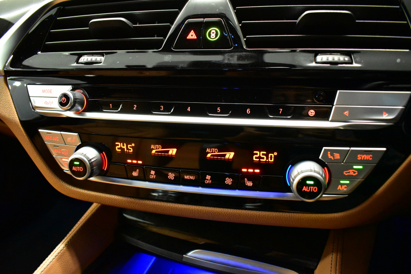 BMW 5シリーズ 540i Xﾄﾞﾗｲﾌﾞﾂｰﾘﾝｸﾞ Mｽﾎﾟｰﾂ LCI後期 4WD 全席ﾋｰﾀ付ｺﾆｬｯｸﾚｻﾞｰ 新ﾃﾞｻﾞｲﾝLEDﾍｯﾄﾞﾗｲﾄ ACC HUD LCW 可変ｻｽﾍﾟﾝｼｮﾝ 19AW Mｽﾎﾟｰﾂﾌﾞﾚｰｷ ﾗｲﾌﾞｺｸﾋﾟｯﾄ ﾌﾙｾｸﾞ全周囲ｶﾒﾗ 電動Rｹﾞｰﾄ ｽﾏｰﾄｷｰ 2年保証