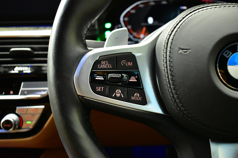 BMW 5シリーズ 540i Xﾄﾞﾗｲﾌﾞﾂｰﾘﾝｸﾞ Mｽﾎﾟｰﾂ LCI後期 4WD 全席ﾋｰﾀ付ｺﾆｬｯｸﾚｻﾞｰ 新ﾃﾞｻﾞｲﾝLEDﾍｯﾄﾞﾗｲﾄ ACC HUD LCW 可変ｻｽﾍﾟﾝｼｮﾝ 19AW Mｽﾎﾟｰﾂﾌﾞﾚｰｷ ﾗｲﾌﾞｺｸﾋﾟｯﾄ ﾌﾙｾｸﾞ全周囲ｶﾒﾗ 電動Rｹﾞｰﾄ ｽﾏｰﾄｷｰ 2年保証