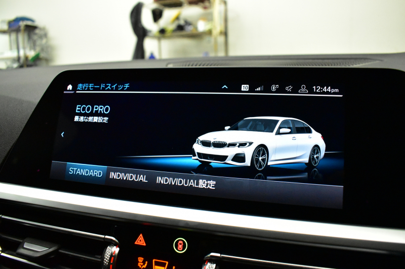 BMW 3シリーズ 320d Xﾄﾞﾗｲﾌﾞ Mｽﾎﾟｰﾂ 4WD ﾃﾞﾋﾞｭｰ&ｺﾝﾌｫｰﾄP ｻﾝﾙｰﾌ 全周囲ｶﾒﾗ ﾋｰﾀｰ付黒革電動ｽﾎﾟｰﾂｼｰﾄ 19AW 電動ﾄﾗﾝｸ ﾜｲﾔﾚｽ充電 追従ACC LEDﾍｯﾄﾞﾗｲﾄ ﾗｲﾌﾞｺｯｸﾋﾟｯﾄ ｱｯﾌﾟﾙｶｰﾌﾟﾚｲ  側面衝突&車線変更&逸脱&歩行者警告 液晶ﾒｰﾀｰ 後退ｱｼｽﾄ 2年保証