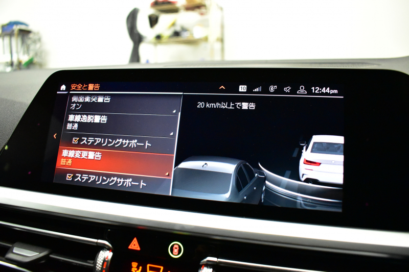 BMW 3シリーズ 320d Xﾄﾞﾗｲﾌﾞ Mｽﾎﾟｰﾂ 4WD ﾃﾞﾋﾞｭｰ&ｺﾝﾌｫｰﾄP ｻﾝﾙｰﾌ 全周囲ｶﾒﾗ ﾋｰﾀｰ付黒革電動ｽﾎﾟｰﾂｼｰﾄ 19AW 電動ﾄﾗﾝｸ ﾜｲﾔﾚｽ充電 追従ACC LEDﾍｯﾄﾞﾗｲﾄ ﾗｲﾌﾞｺｯｸﾋﾟｯﾄ ｱｯﾌﾟﾙｶｰﾌﾟﾚｲ  側面衝突&車線変更&逸脱&歩行者警告 液晶ﾒｰﾀｰ 後退ｱｼｽﾄ 2年保証