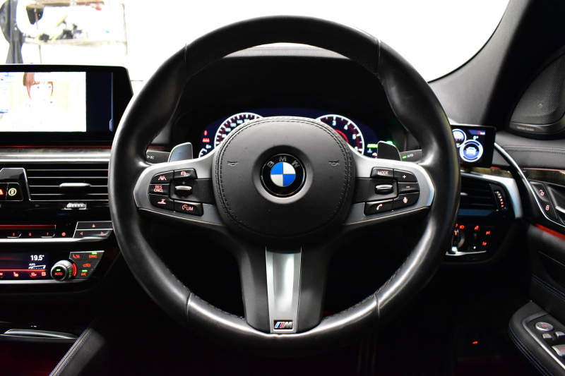 BMW 6シリーズ 630iｸﾞﾗﾝﾂｰﾘｽﾓ Mｽﾎﾟｰﾂ ｾﾚｸﾄP ﾊﾟﾉﾗﾏｻﾝﾙｰﾌ LEDﾍｯﾄﾞﾗｲﾄ 追従ACC ﾊｰﾏﾝｶｰﾄﾞﾝｻｳﾝﾄﾞ ﾋｰﾀｰ付黒革 HUD 衝突軽減ﾌﾞﾚｰｷ 車線変更 &逸脱&歩行者警告 ﾀｯﾁﾊﾟﾈﾙﾅﾋﾞ 全周囲ｶﾒﾗ3Dﾋﾞｭｰ 液晶ﾒｰﾀｰ  電動Rｹﾞｰﾄ 4ｿﾞｰﾝAC 2年保証