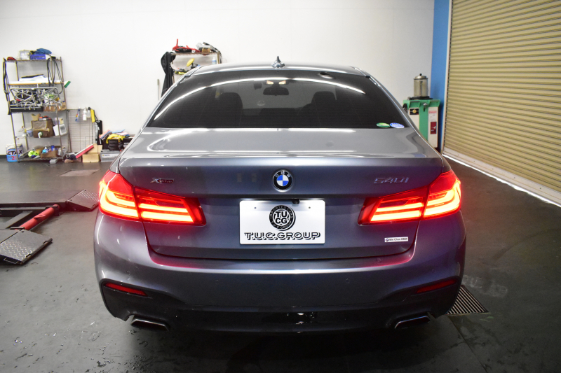 BMW 5シリーズ 540i Xﾄﾞﾗｲﾌﾞ Mｽﾎﾟｰﾂ 4WD 1ｵｰﾅｰ ﾃﾞﾋﾞｭｰ&ﾊｲﾗｲﾝP 全席ﾋｰﾀｰ付黒革 ｿﾌﾄｸﾛｰｽﾞﾄﾞｱ 可変ｻｽ Mｽﾎﾟｰﾂﾌﾞﾚｰｷ LEDﾍｯﾄﾞﾗｲﾄ 液晶ﾒｰﾀｰ ACC HUD LCW ｼﾞｪｽﾁｬｰC対応 ﾀｯﾁﾊﾟﾈﾙﾅﾋﾞ全周囲ｶﾒﾗ 3Dﾋﾞｭｰ ﾌﾙｾｸﾞ 電動ﾄﾗﾝｸ 2年保証