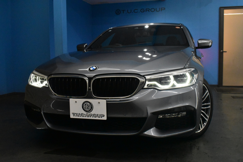 BMW 5シリーズ 540i Xﾄﾞﾗｲﾌﾞ Mｽﾎﾟｰﾂ 4WD 1ｵｰﾅｰ ﾃﾞﾋﾞｭｰ&ﾊｲﾗｲﾝP 全席ﾋｰﾀｰ付黒革 ｿﾌﾄｸﾛｰｽﾞﾄﾞｱ 可変ｻｽ Mｽﾎﾟｰﾂﾌﾞﾚｰｷ LEDﾍｯﾄﾞﾗｲﾄ 液晶ﾒｰﾀｰ ACC HUD LCW ｼﾞｪｽﾁｬｰC対応 ﾀｯﾁﾊﾟﾈﾙﾅﾋﾞ全周囲ｶﾒﾗ 3Dﾋﾞｭｰ ﾌﾙｾｸﾞ 電動ﾄﾗﾝｸ 2年保証