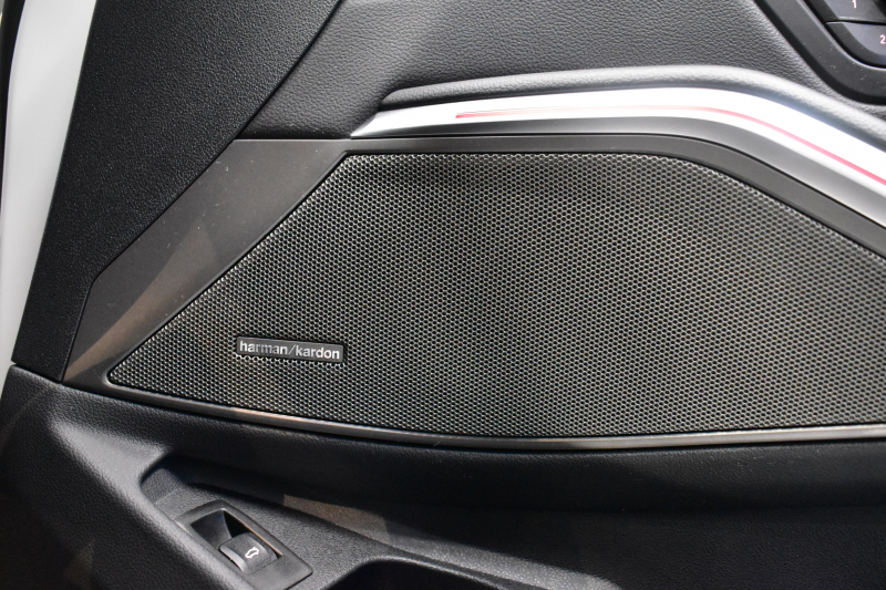 BMW 3シリーズ M340i Xﾄﾞﾗｲﾌﾞ 1ｵｰﾅｰ ｲﾉﾍﾞｰｼｮﾝP ﾋｰﾀｰ付黒革 全周囲ｶﾒﾗ ACC HUD ﾚｰｻﾞｰLEDﾗｲﾄ 可変Mｻｽ 19AW Mｽﾎﾟｰﾂﾌﾞﾚｰｷ&ﾃﾞﾌ ｼﾞｪｽﾁｬｰC付ﾀｯﾁﾊﾟﾈﾙﾅﾋﾞ ﾊｰﾏﾝｶｰﾄﾞﾝ 側面衝突&車線変更&逸脱警告 2年保証