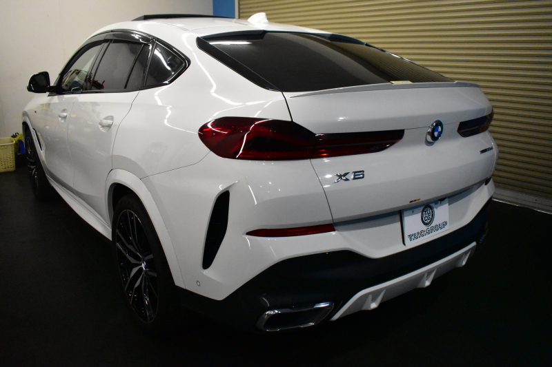 BMW X6 Xﾄﾞﾗｲﾌﾞ 35d Mｽﾎﾟｰﾂ ｺﾝﾌｫ-ﾄP ﾊﾟﾉﾗﾏｻﾝﾙｰﾌ 全席＆ｽﾃｱﾘﾝｸﾞﾋｰﾀｰ付ｺｰﾋｰ革 Fﾏｯｻｰｼﾞ＆ﾍﾞﾝﾁﾚｰｼｮﾝ LEDﾍｯﾄﾞACC HUD  harman/kardon LCW 22AW ｸﾘｽﾀﾙｼﾌﾄﾉﾌﾞ ｶｰﾎﾞﾝﾄﾘﾑ TVｼﾞｪｽﾁｬC付ﾀｯﾁﾊﾟﾈﾙﾅﾋﾞ全周囲ｶﾒﾗ 電動Rｹﾞｰﾄ 2年保証