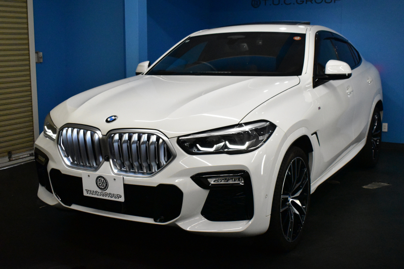 BMW X6 Xﾄﾞﾗｲﾌﾞ 35d Mｽﾎﾟｰﾂ ｺﾝﾌｫ-ﾄP ﾊﾟﾉﾗﾏｻﾝﾙｰﾌ 全席＆ｽﾃｱﾘﾝｸﾞﾋｰﾀｰ付ｺｰﾋｰ革 Fﾏｯｻｰｼﾞ＆ﾍﾞﾝﾁﾚｰｼｮﾝ LEDﾍｯﾄﾞACC HUD  harman/kardon LCW 22AW ｸﾘｽﾀﾙｼﾌﾄﾉﾌﾞ ｶｰﾎﾞﾝﾄﾘﾑ TVｼﾞｪｽﾁｬC付ﾀｯﾁﾊﾟﾈﾙﾅﾋﾞ全周囲ｶﾒﾗ 電動Rｹﾞｰﾄ 2年保証