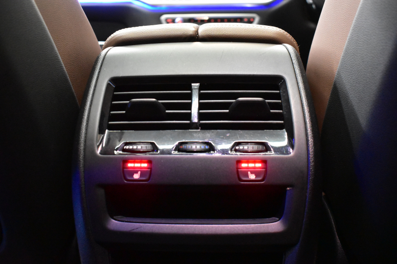 BMW X6 Xﾄﾞﾗｲﾌﾞ 35d Mｽﾎﾟｰﾂ ｺﾝﾌｫ-ﾄP ﾊﾟﾉﾗﾏｻﾝﾙｰﾌ 全席＆ｽﾃｱﾘﾝｸﾞﾋｰﾀｰ付ｺｰﾋｰ革 Fﾏｯｻｰｼﾞ＆ﾍﾞﾝﾁﾚｰｼｮﾝ LEDﾍｯﾄﾞACC HUD  harman/kardon LCW 22AW ｸﾘｽﾀﾙｼﾌﾄﾉﾌﾞ ｶｰﾎﾞﾝﾄﾘﾑ TVｼﾞｪｽﾁｬC付ﾀｯﾁﾊﾟﾈﾙﾅﾋﾞ全周囲ｶﾒﾗ 電動Rｹﾞｰﾄ 2年保証