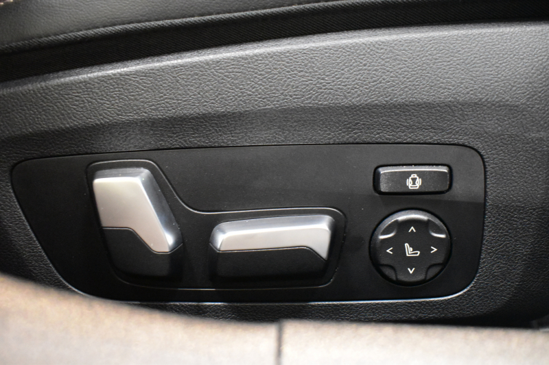 BMW 8シリーズ 840i ｸﾞﾗﾝｸｰﾍﾟ Mｽﾎﾟｰﾂ ﾊﾟﾉﾗﾏｶﾞﾗｽｻﾝﾙｰﾌ ﾚｰｻﾞｰLED ACC HUD  全席ﾋｰﾀｰ付茶＆黒革 前席ﾍﾞﾝﾁﾚｰｼｮﾝ ﾊｰﾏﾝｶｰﾄﾞﾝ ｲﾝﾃﾘｾｰﾌ ﾗｲﾌﾞｺｯｸﾋﾟｯﾄ ｼﾞｪｽﾁｬｰC対応ﾀｯﾁﾊﾟﾈﾙﾅﾋﾞ3Dﾋﾞｭｰ 2年保証